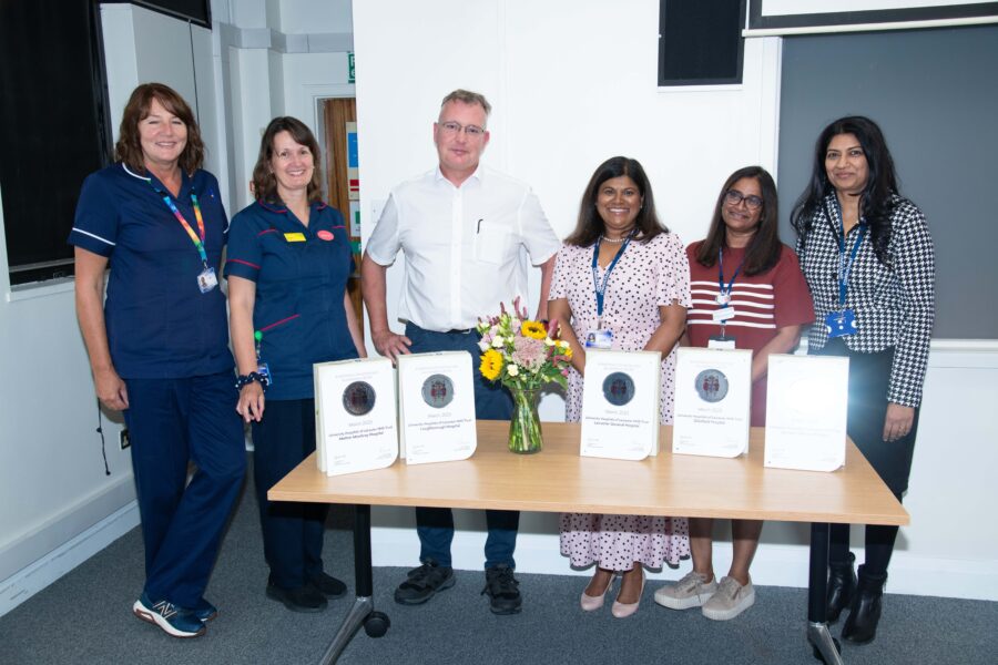 Image of colleagues from the anaesthetics team